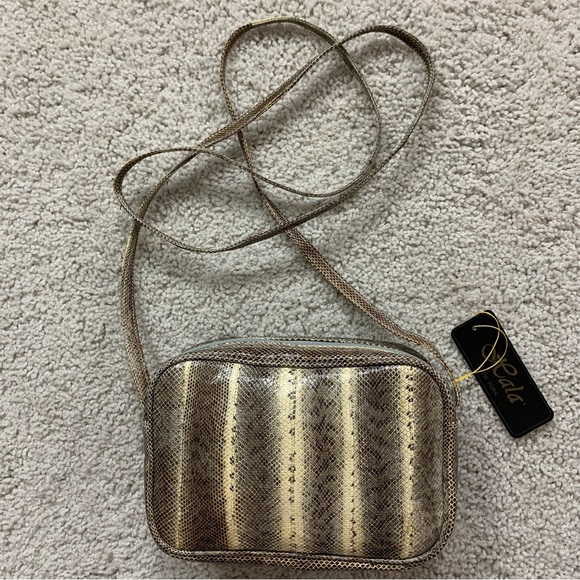 NWT! Exotic HALA Genuine SNAKESKIN Mini CROSS BODY Purse FESTIVAL Swing Pack BAG - Picture 1 of 6